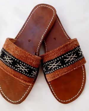 sandale tapis berbere ocre